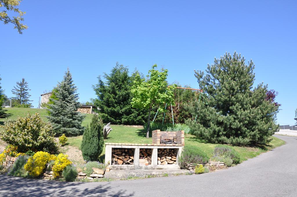 La Bergerie Bed & Breakfast Pollionnay ภายนอก รูปภาพ
