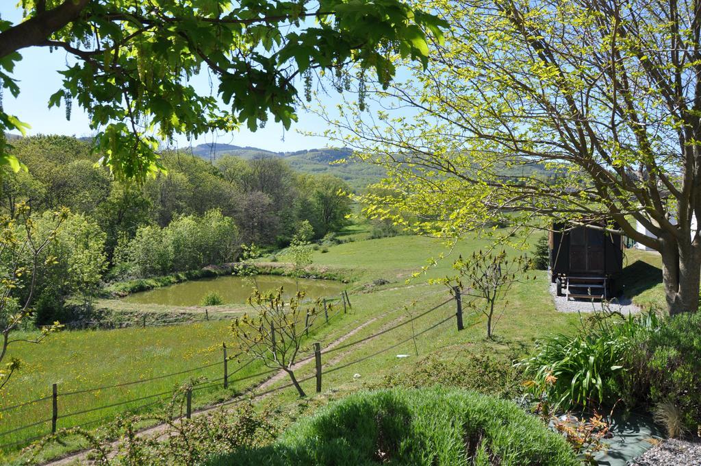 La Bergerie Bed & Breakfast Pollionnay ภายนอก รูปภาพ